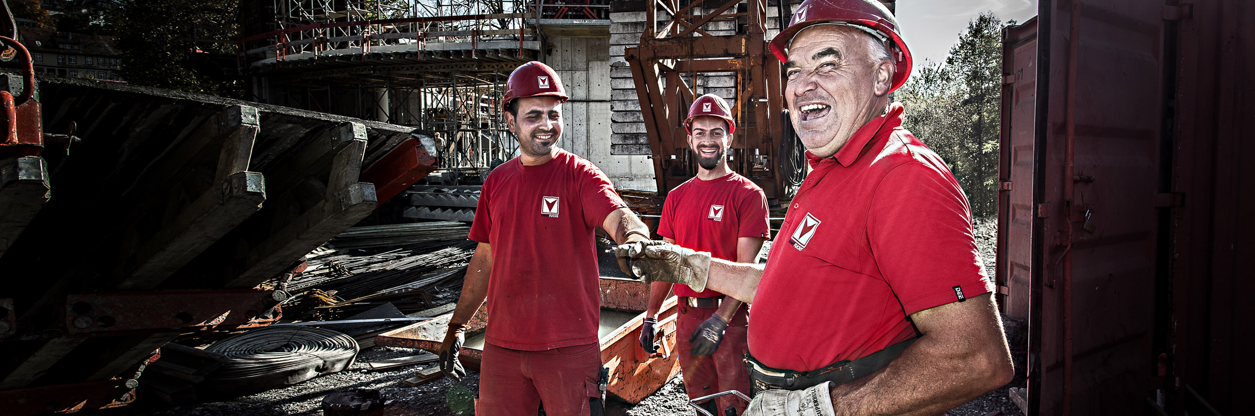 Ein motiviertes Team im Bauunternehmen HANS FUCHS. Steigen Sie ein mit unseren Jobs im Baugewerbe.